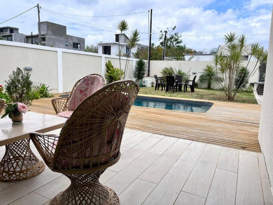 بيت للعطل Solara - 2 Bedrooms - Air Cond - Pool - Garden - Bbq *