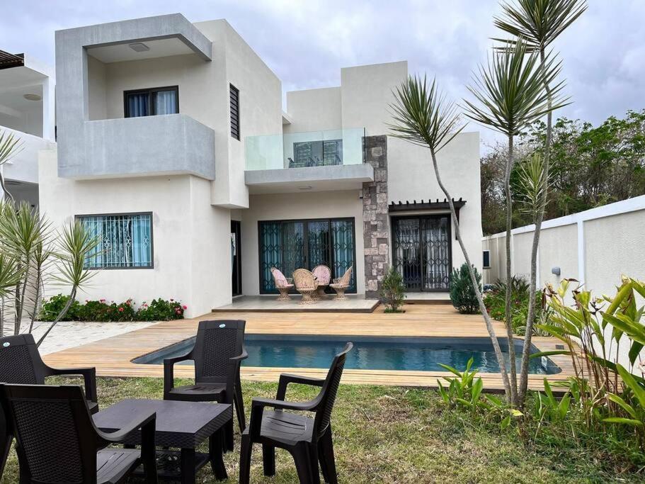 Solara - 2 Bedrooms - Air Cond - Pool - Garden - Bbq